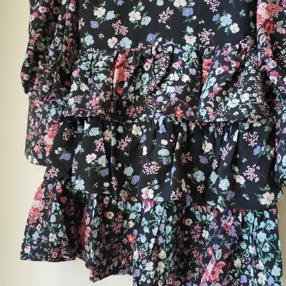 Long Sleeve Floral Chiffon Tiered Ruffle Dress - Picture 10 of 11